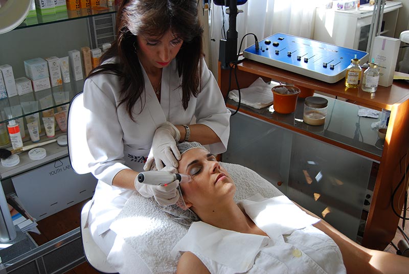 Μicroneedling | m-cure